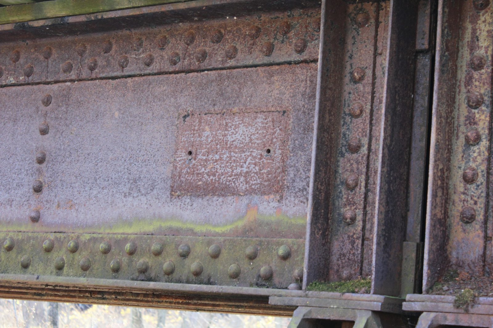 Missing plaque, north approach